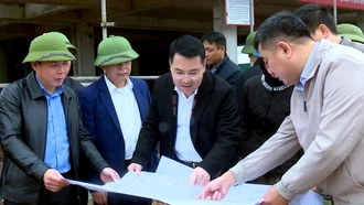 Chủ tịch UBND tỉnh Nguyễn Tuấn Anh khảo sát các quỹ đất phục vụ thu ngân sách tại thành phố Yên Bái