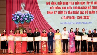 Những cá nhân, tập thể tiêu biểu tr&#111;ng học tập và làm theo Bác được tuyên dương nhân kỷ niệm 65 năm Bác Hồ thăm Yên Bái ( 25/9/1958-25/9/2024)