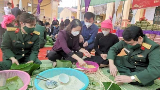 Ban Chỉ huy Quân sự huyện Văn Yên tổ chức Chương trình “Xuân đoàn kết, Tết thắm tình quân dân”