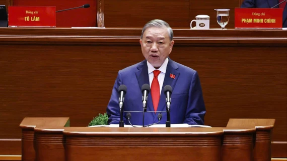 Hoàn thiện đồng bộ thể chế, tháo gỡ "điểm nghẽn" để tạo động lực phát triển đất nước