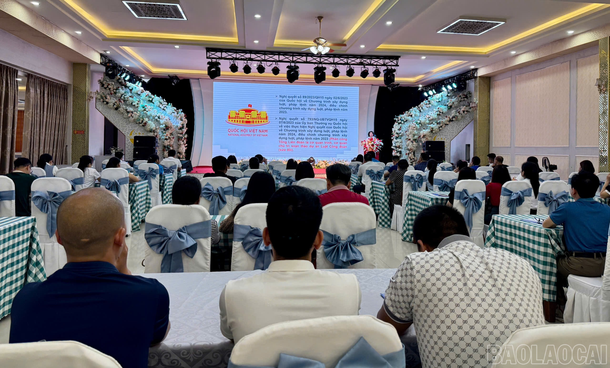Các đại biểu được cập nhật một số kiến thức, kỹ năng cơ bản về tổ chức hoạt động của công đoàn. baolaocai-br_z6603082310319-c081b77f92d1417eb52361cf23c088e2.jpg