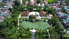 Lắng đọng không gian về Người