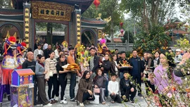 Du lịch tâm linh hấp dẫn du khách đầu năm