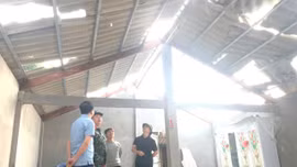 Gần 400 nhà dân tại xã Trạm Tấu bị thiệt hại do dông lốc