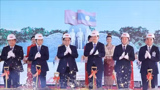 Thủ tướng Phạm Minh Chính, Thủ tướng Lào dự lễ khởi công Công viên Hữu nghị Lào - Việt Nam