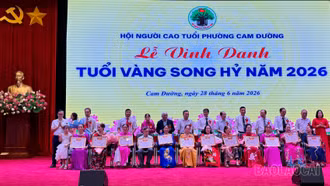 Phường Cam Đường vinh danh 165 cặp vợ chồng“Tuổi vàng song hỷ” năm 2026
