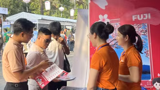 Du lịch lễ 2/9: Giá vé máy bay tăng, lượng khách không biến động lớn