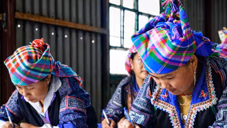 Ánh sáng từ những lớp xóa mù chữ 