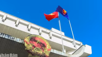 Tin tưởng con thuyền ASEAN vững tiến lên phía trước
