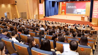 Quán triệt Nghị quyết Đại hội đại biểu Đảng bộ tỉnh Lào Cai lần thứ I và một số văn bản mới của Trung ương