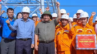 Thủ tướng: Dứt khoát hoàn thành đường dây 500 kV Lào Cai-Vĩnh Yên trong 6 tháng thay vì 2 năm