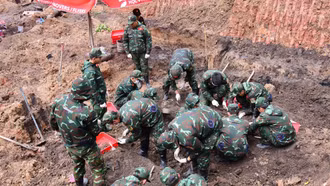 Tiếp tục phát hiện nhiều hài cốt liệt sĩ tại Công viên Lê Thị Riêng