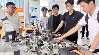 15 nhóm ngành đào tạo về khoa học cơ bản, kỹ thuật then chốt và công nghệ chiến lược được hưởng chính sách học bổng