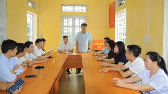 Đoàn công tác Hội đồng Dân tộc của Quốc hội khảo sát tại Trạm Y tế Trạm Tấu
