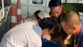 Công an xã Việt Hồng kịp thời cứu giúp người dân bị nạn