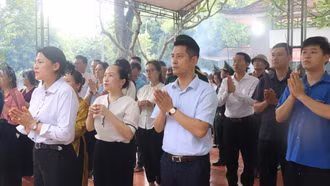 Phường Lào Cai tổ chức dâng hương và thực hiện lấy mẫu hài cốt liệt sĩ phục vụ giám định ADN