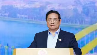 Thủ tướng: Phát triển hạ tầng giao thông trên tinh thần "chỉ bàn làm, không bàn lùi"