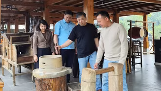 Sở Văn hóa, Thể thao và Du lịch làm việc với UBND phường Nghĩa Lộ về phát triển du lịch