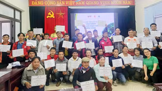 45 học viên được tập huấn an toàn trong hoạt động leo núi