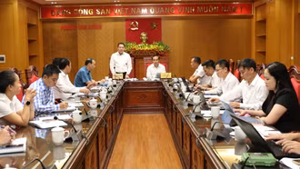 Phường Cam Đường và Công ty TNHH MTV Apatit Việt Nam sơ kết công tác phối hợp