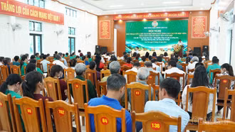 Chủ tịch Hội Nông dân tỉnh đối thoại với hội viên, nông dân cụm xã Trấn Yên