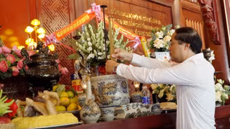 Bí thư Tỉnh ủy Trịnh Xuân Trường dâng hương tưởng niệm nhân 56 năm ngày giỗ Chủ tịch Hồ Chí Minh 
