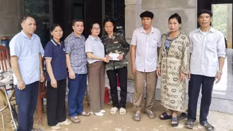 Thăm hỏi gia đình hội viên có người thân tử vong do đuối nước