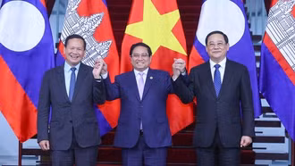 Ba Thủ tướng Việt Nam, Lào, Campuchia họp triển khai Kết luận Cuộc gặp giữa ba Người đứng đầu ba Đảng
