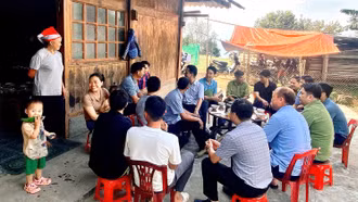 Đối thoại tại nhà dân - cách làm mới của chính quyền xã Bản Hồ