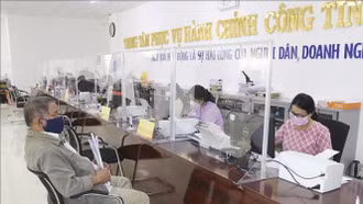 Nghỉ hưu trước tuổi được hưởng 3 khoản trợ cấp