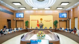 Ủy ban Thường vụ Quốc hội cho ý kiến về việc giảm tiền thuê đất tại Phiên họp thứ 43
