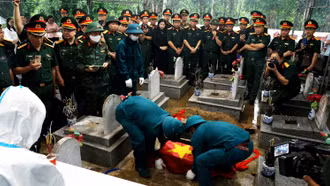 Lào Cai thực hành lấy mẫu hài cốt liệt sĩ chưa xác định danh tính