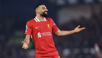 Điểm nhấn Everton 2-2 Liverpool: Arsenal thở phào, kịch tính 4 tấm thẻ đỏ