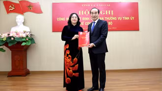 Công bố quyết định của Ban Thường vụ Tỉnh ủy về công tác cán bộ
