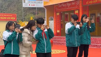 Trải nghiệm 1 ngày làm nhà báo