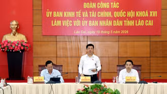 Phó Chủ tịch Quốc hội Nguyễn Hồng Diên làm việc với tỉnh Lào Cai