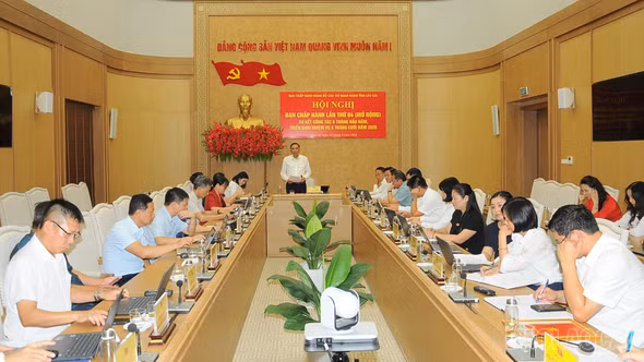 Đảng bộ Các cơ quan Đảng tỉnh triển khai thực hiện hiệu quả “3 đổi mới, 3 chăm lo”