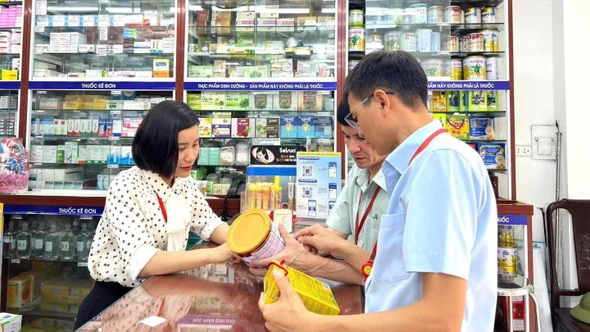Tuyên chiến với thuốc giả: Yêu cầu hành động toàn diện