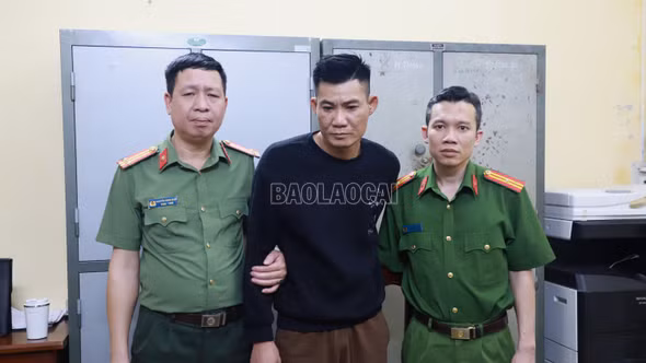 Bắt giữ đối tượng truy nã từ Cà Mau lẩn trốn tại Lào Cai
