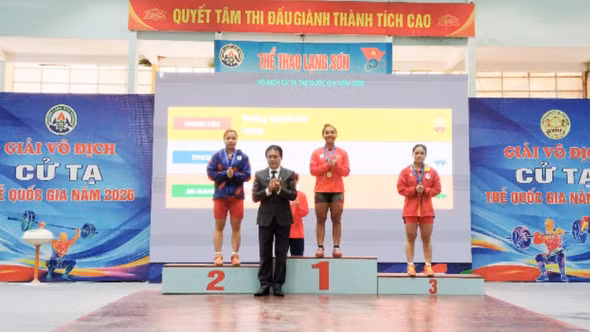 Lào Cai giành huy chương Đồng tại Giải Vô địch cử tạ trẻ quốc gia năm 2026
