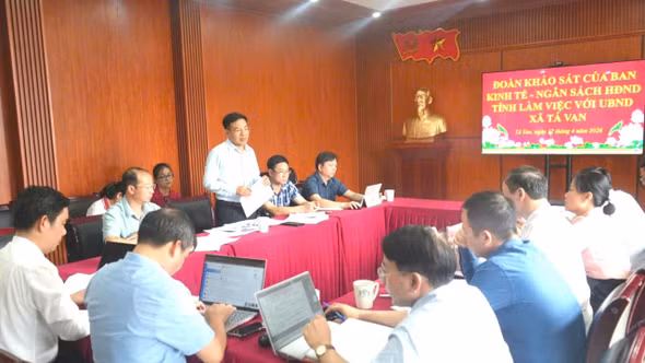 Ban Kinh tế - Ngân sách HĐND tỉnh khảo sát tình hình thực hiện dự toán ngân sách tại xã Tả Van