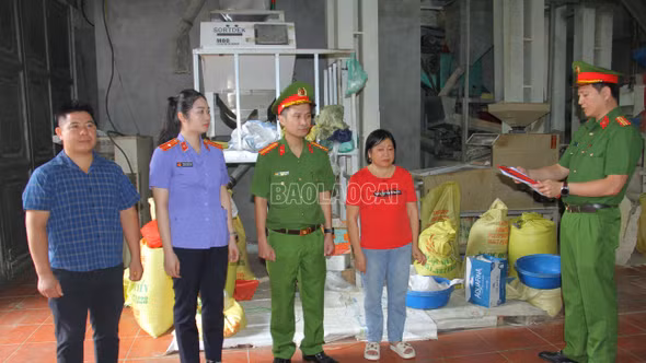 Lào Cai: Khởi tố 02 đối tượng về tội sản xuất, buôn bán hàng giả là lương thực