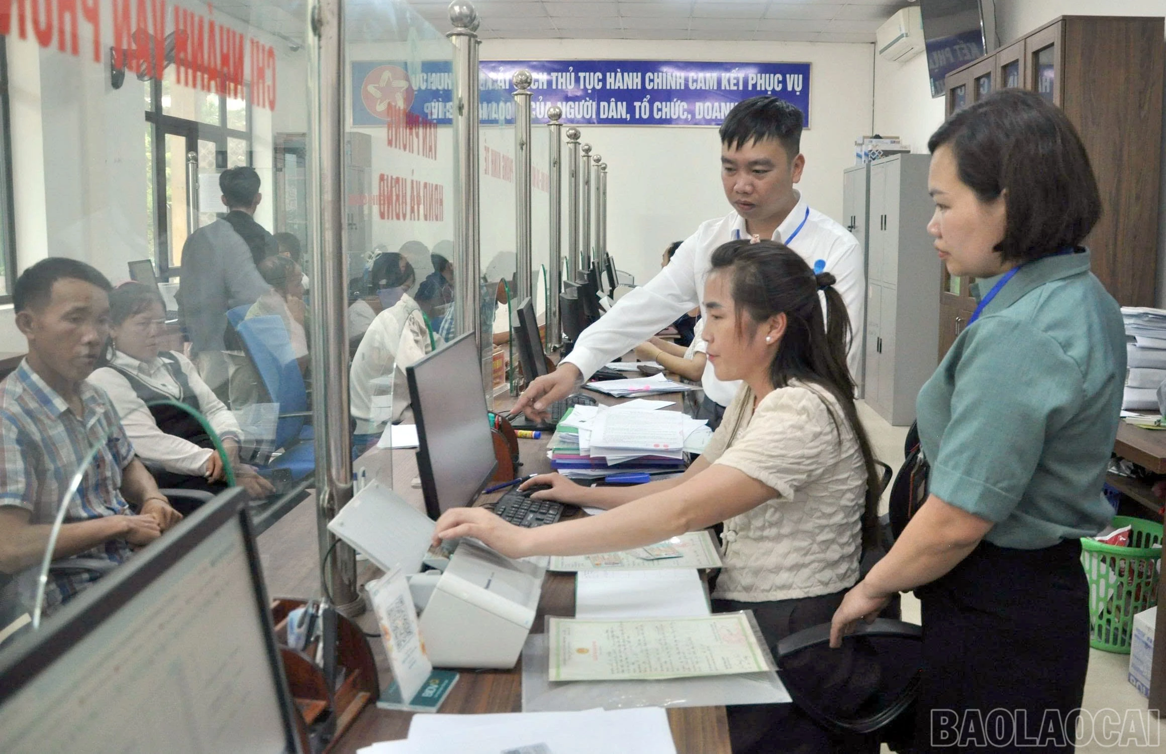 baolaocai-br_trung-tam-hanh-chinh-cong.jpg
