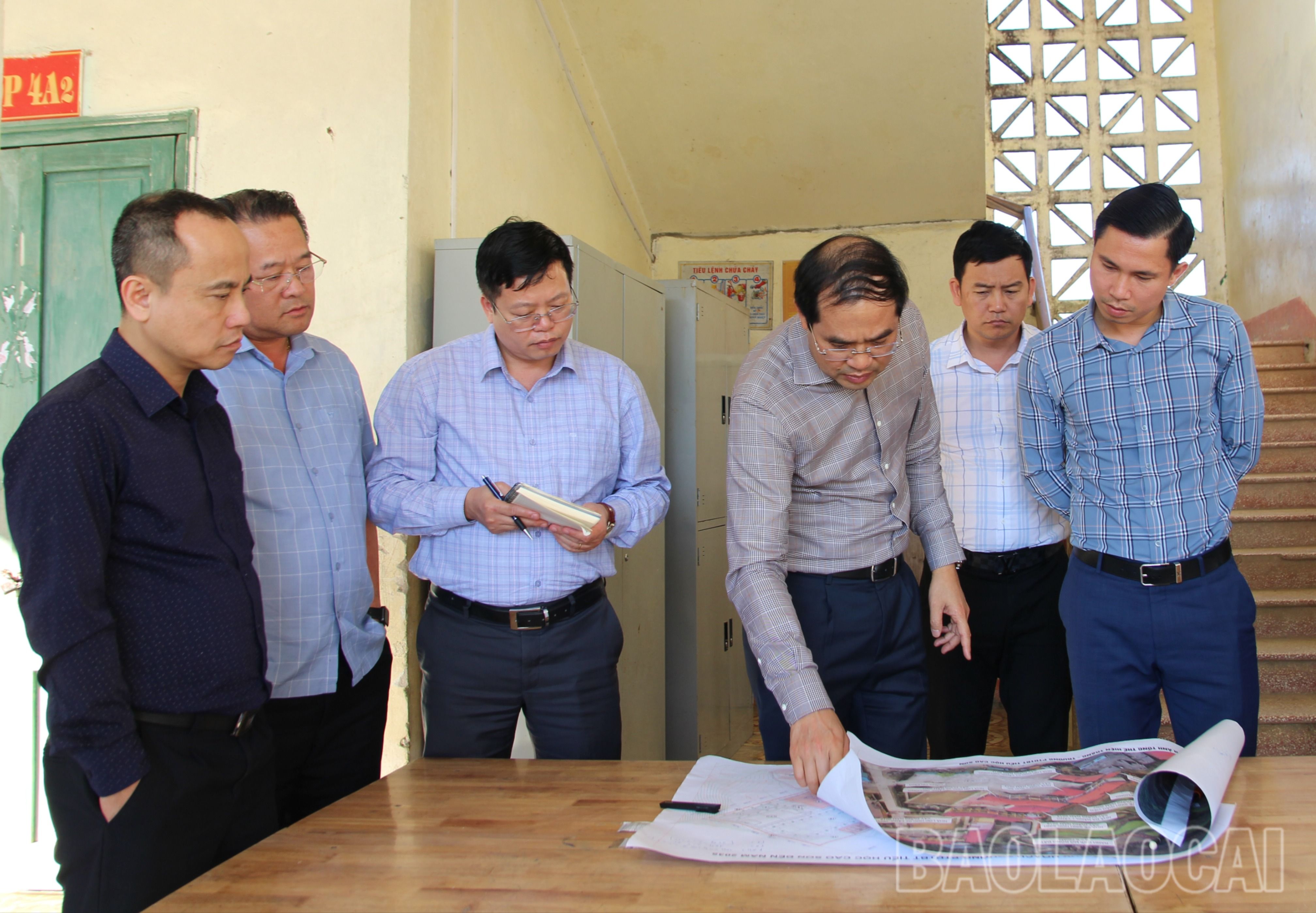 Đoàn công tác làm việc tại Trường Tiểu học Cao Sơn. 8.jpg