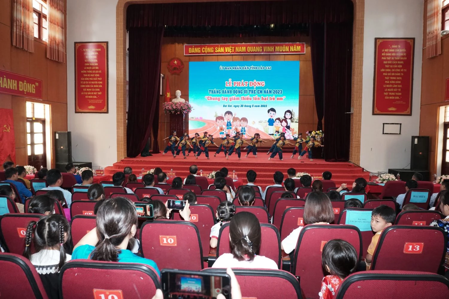 Quang cảnh Lễ phát động..JPG