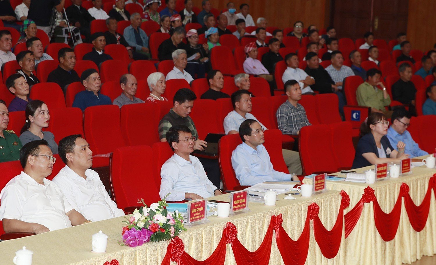 Các đại biểu dự hội nghị. UT2.jpg