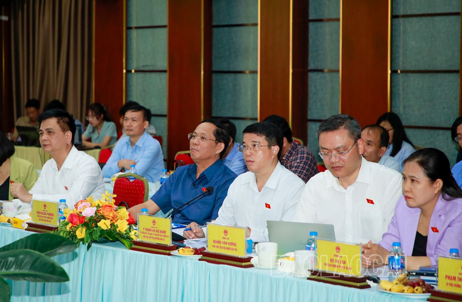 Thành viên Đoàn giám sát của Quốc hội dự buổi làm việc. gs2.JPG