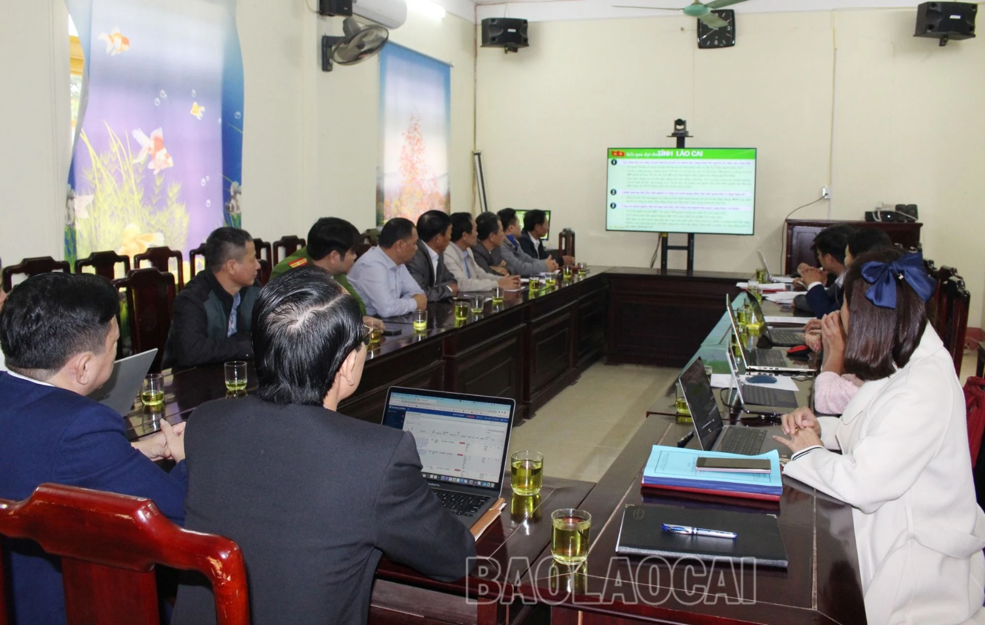 Quang cảnh buổi học tập Nghị quyết Hội nghị lần thứ tám của Ban Chấp hành Trung ương Đảng khóa XIII ở xã Vạn Hòa.JPG