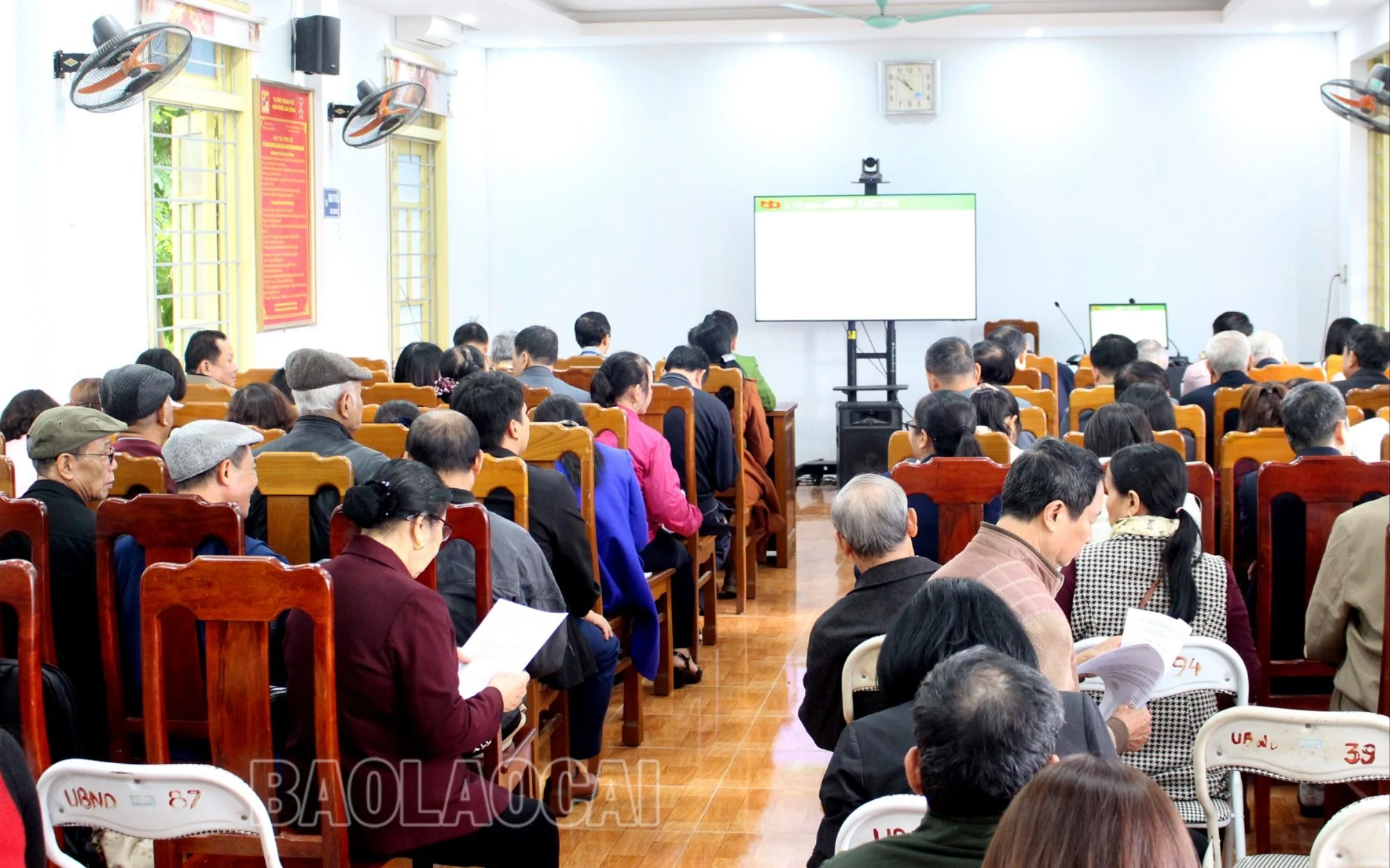 Quang cảnh buổi học tập Nghị quyết Hội nghị lần thứ tám của Ban Chấp hành Trung ương Đảng khóa XIII trên địa bàn phường Nam Cường.JPG