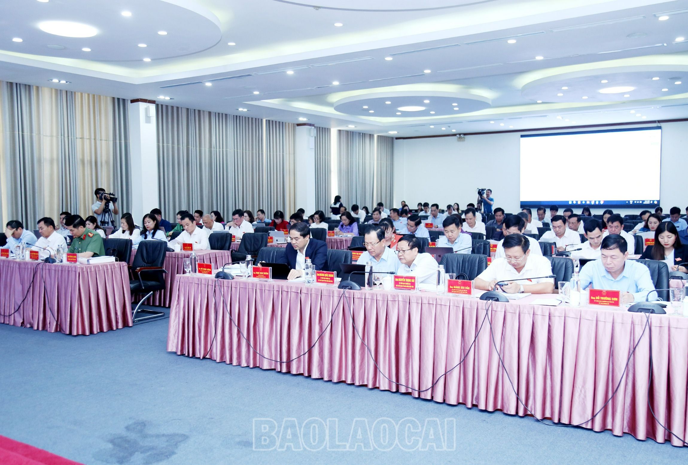 Các đại biểu dự Kỳ họp. IMG_7859.JPG